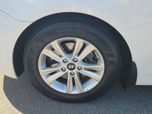 Used 2012 Hyundai Sonata GLS w/ Popular Equipment Pkg image 11