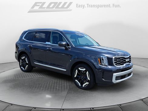 Used 2025 Kia Telluride S FWD image 1