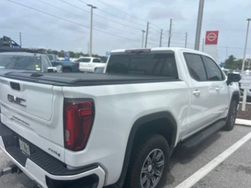 Used 2024 GMC Sierra 1500 AT4 w/ Technology Package AWD/4WD image 8