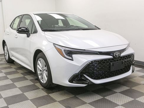 New 2026 Toyota Corolla SE FWD image 2