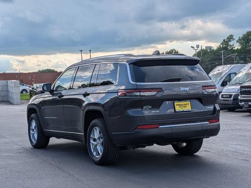 Used 2022 Jeep Grand Cherokee L Laredo w/ Luxury Tech Group I AWD/4WD image 5