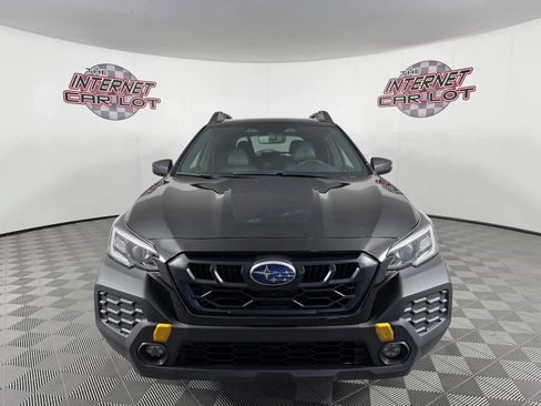 Used 2025 Subaru Outback Wilderness AWD/4WD image 2