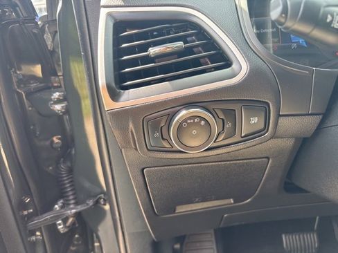 Certified 2024 Ford Edge SE image 22