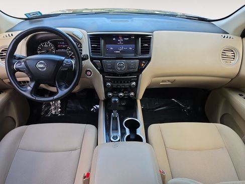 Used 2020 Nissan Pathfinder SV AWD/4WD image 10