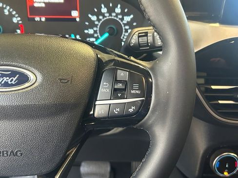 Certified 2022 Ford Escape SEL image 39