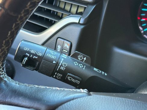 Used 2018 Chevrolet Tahoe LT image 35