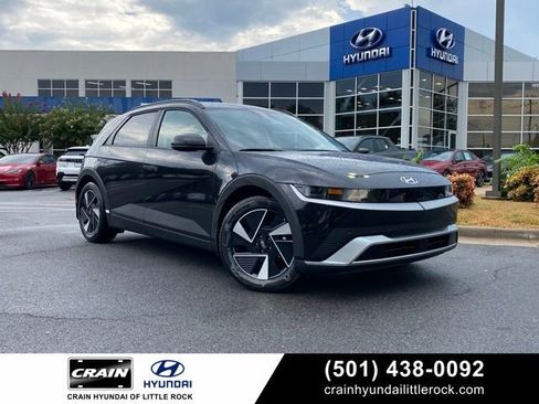 New 2025 Hyundai Ioniq 5 SEL image 1