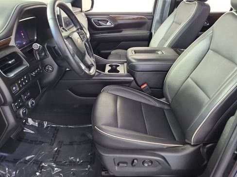 Used 2024 Chevrolet Tahoe Premier AWD/4WD image 20