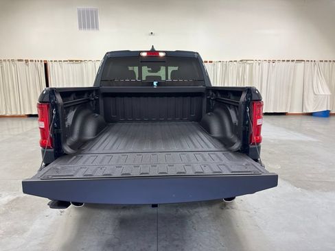 New 2026 RAM 1500 Laramie w/ Laramie Preferred Package AWD/4WD image 3