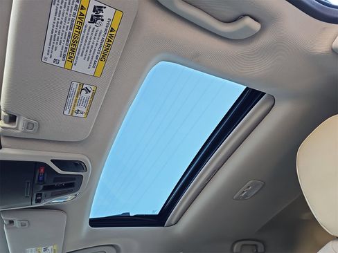 Used 2023 Subaru Outback Limited XT image 31