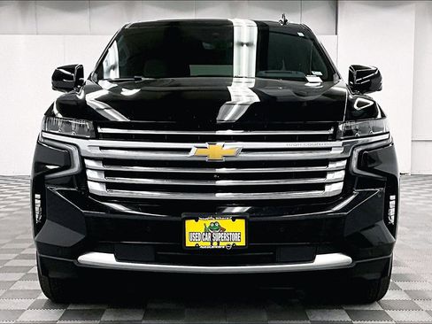 Used 2024 Chevrolet Suburban High Country AWD/4WD image 4