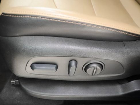 Used 2022 Chevrolet Equinox Premier image 10