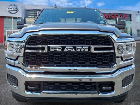 Used 2024 RAM 2500 Tradesman w/ Chrome Appearance Group AWD/4WD image 2