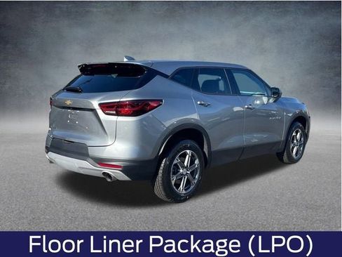 Used 2023 Chevrolet Blazer LT w/ Driver Confidence Package image 4
