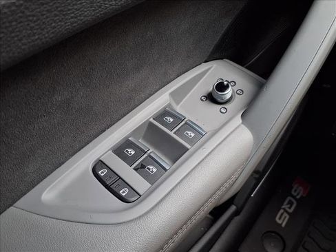 Used 2021 Audi SQ5 Prestige w/ Prestige Package image 22