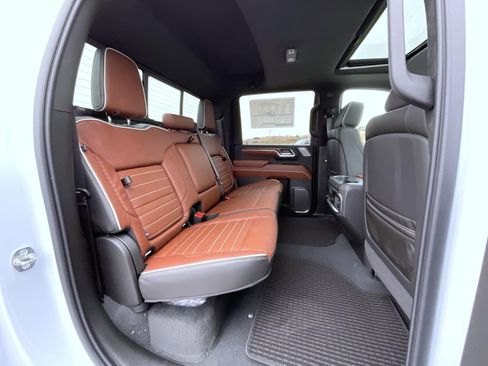 New 2026 GMC Sierra 2500 Denali Ultimate w/ Max Trailering Package AWD/4WD image 18
