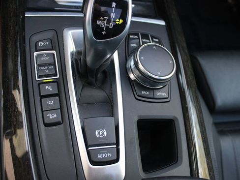 Used 2018 BMW X5 xDrive50i image 17