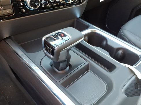 New 2026 GMC Sierra 1500 SLT image 21