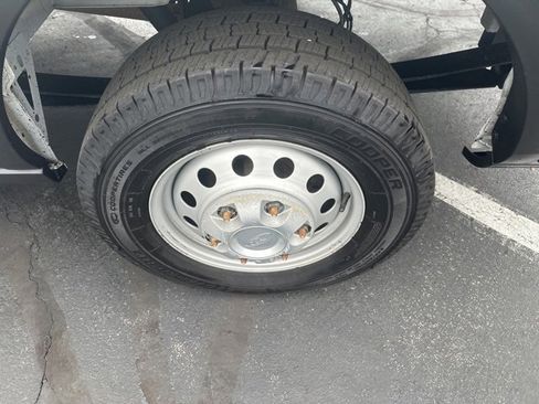 Used 2023 Ford Transit 250 Base image 19