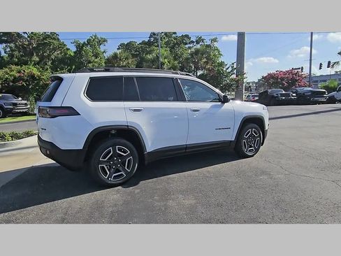 New 2026 Jeep Cherokee Limited AWD/4WD image 33