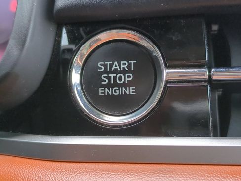 Used 2023 Mitsubishi Outlander SEL FWD image 29