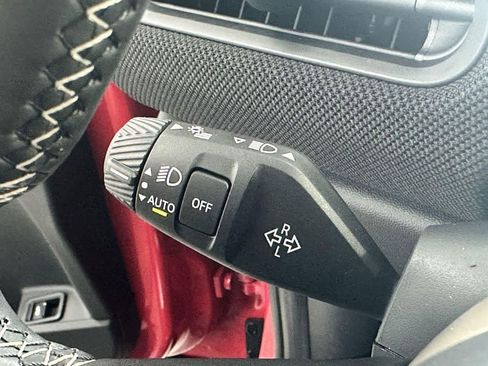 Certified 2025 MINI Cooper 2-Door Hardtop image 23