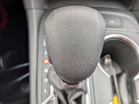 Certified 2023 Chevrolet Equinox LT image 29