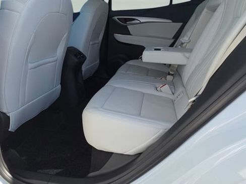 New 2026 Buick Envision Avenir image 25