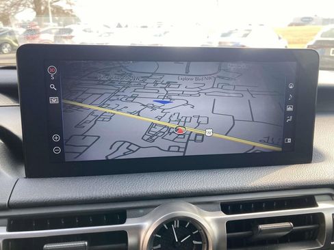 Used 2022 Lexus IS 350 F Sport w/ Navigation Package image 13