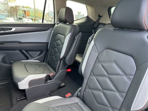 New 2026 Volkswagen Atlas Peak Edition AWD/4WD image 16