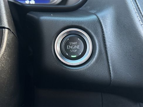 Used 2024 Chevrolet Tahoe Z71 w/ Luxury Package image 31