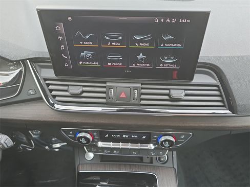 Used 2023 Audi Q5 2.0T Premium w/ Convenience Package image 20