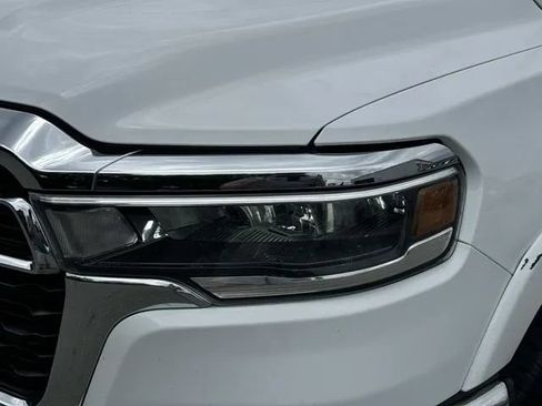 Used 2025 RAM 1500 Big Horn AWD/4WD image 11