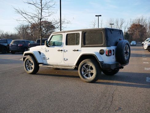 Certified 2019 Jeep Wrangler Unlimited Sahara image 3