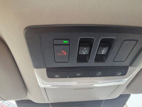 Certified 2023 Nissan Pathfinder SL w/ SL Premium Package FWD image 33