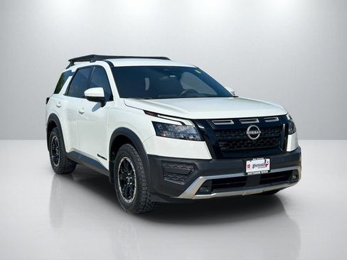 Used 2023 Nissan Pathfinder Rock Creek AWD/4WD image 3