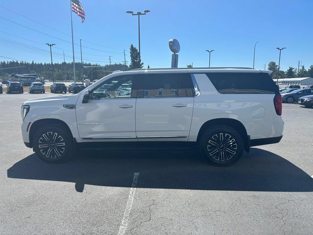 Used 2025 GMC Yukon XL Elevation AWD/4WD image 5