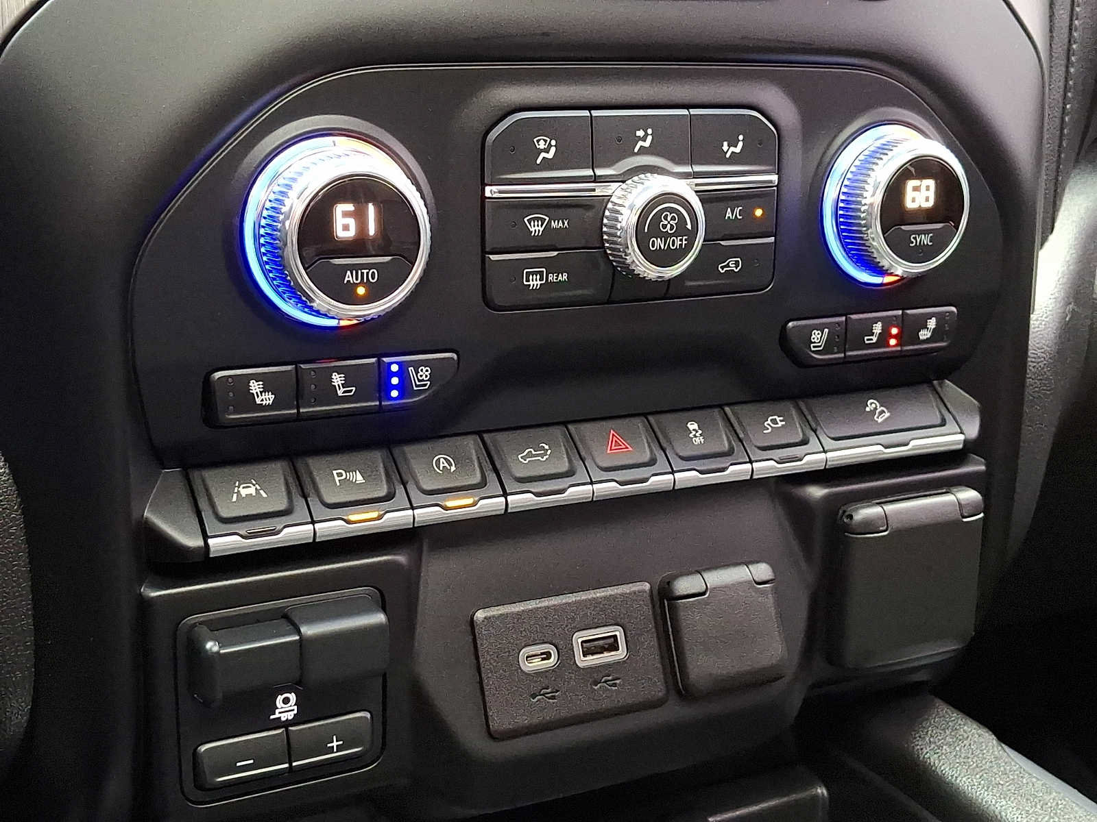 Used 2021 GMC Sierra 1500 Denali w/ Technology Package AWD/4WD image 16