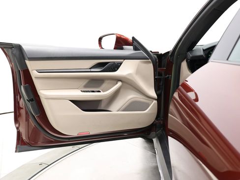 Used 2022 Porsche Taycan 4 Cross Turismo w/ Technology Package image 10