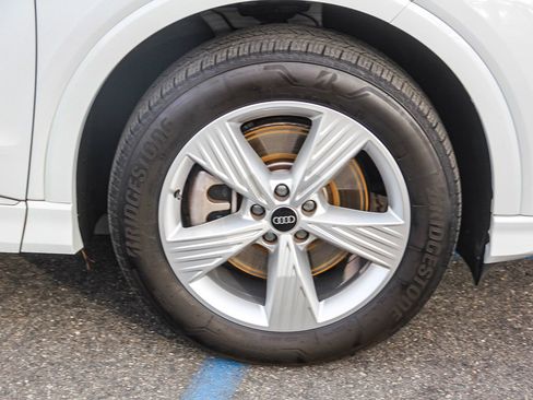 Certified 2024 Audi Q4 e-tron Premium image 10