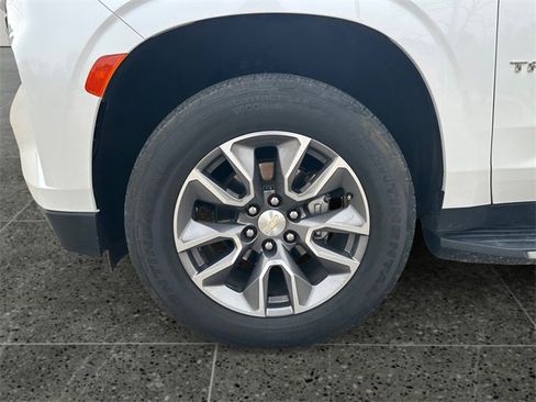 Used 2022 Chevrolet Tahoe LT w/ LT Signature Package image 14