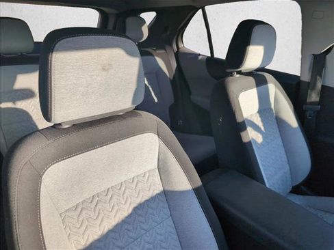 Used 2022 Chevrolet Equinox LS w/ LS Convenience Package image 24