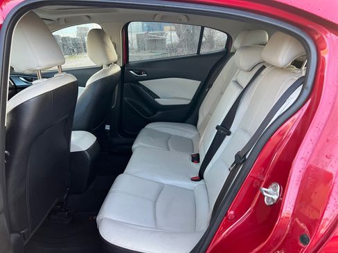 Used 2017 MAZDA MAZDA3 Grand Touring image 27