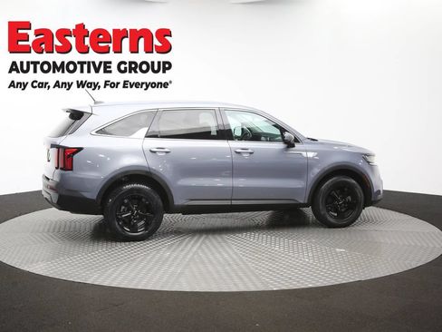 Used 2023 Kia Sorento LX AWD/4WD image 42