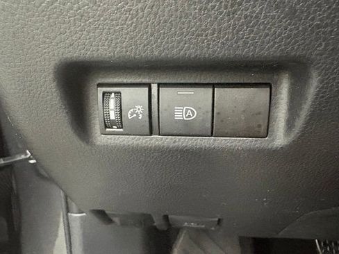 Used 2025 Toyota RAV4 XLE FWD image 14