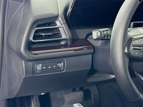 New 2026 Chevrolet Traverse RS image 5