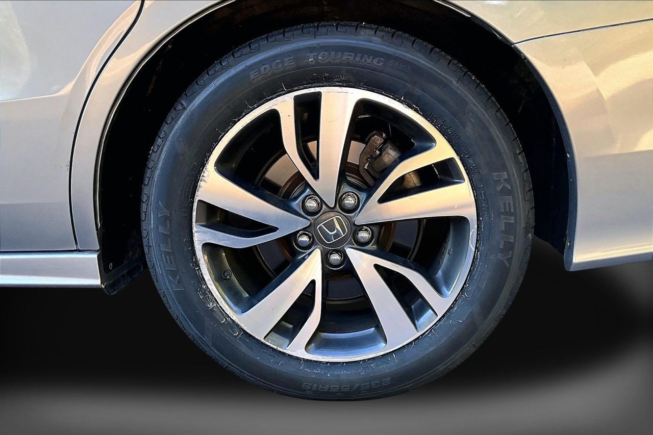 Used 2024 Honda Odyssey Touring image 36
