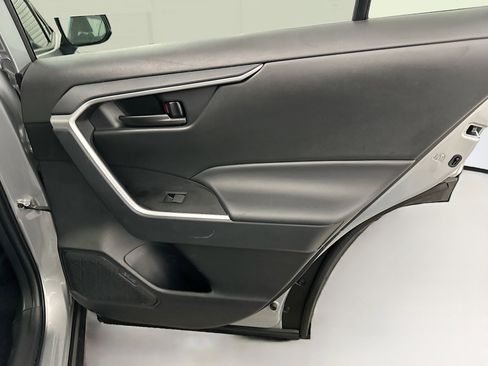 Used 2025 Toyota RAV4 LE image 31