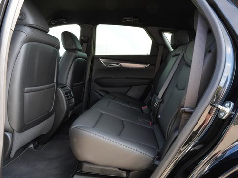 New 2026 Cadillac XT5 Luxury w/ LPO, ONYX Package image 20