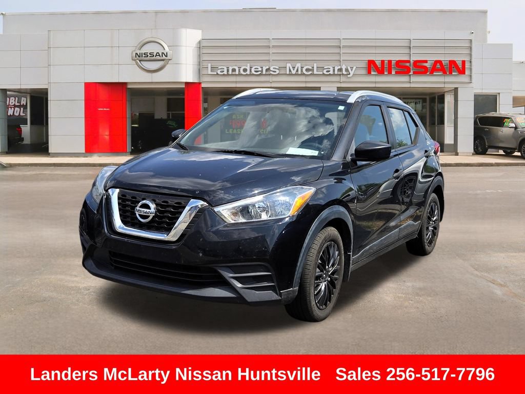 Used 2019 Nissan Kicks SV w/ Exterior Package FWD image 1